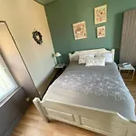 펜션 Maison Aux Pieds Des Volcans 오르씨네스