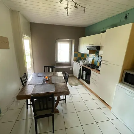 Maison Aux Pieds Des Volcans * Orcines